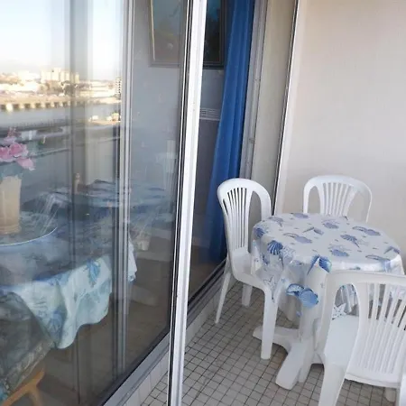 Studio A Deux Pas Du Prieure St Nicolas Vue Mer Avec Garage *